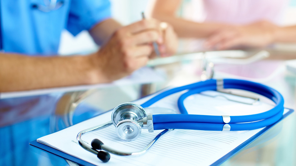 stethoscope-on-clipboard-s-710400
